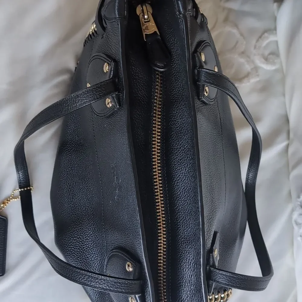 Coach ♣️Limited Edition Tatum Whipstitch Shoulder Bag /Gold Chain Detailing